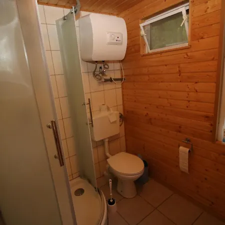 Wald & Direkt Am 別荘 *