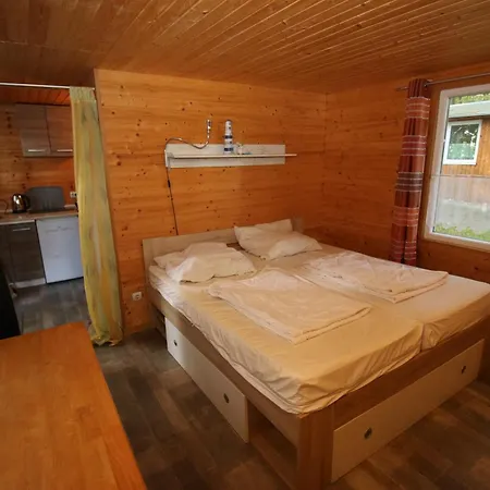 بيت للعطل Wald & Direkt Am *